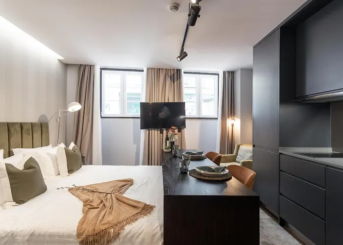 Gasthuis Anjos Balconies Lissabon