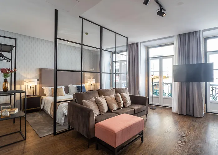 Гостевой дом Anjos Balconies 4*